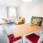 Gaestehaus Grosshoechberg *