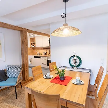 Apartment Gaestehaus Grosshoechberg