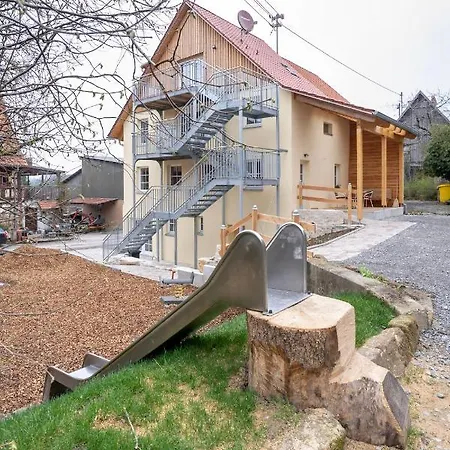 Gaestehaus Grosshoechberg 아파트 Spiegelberg