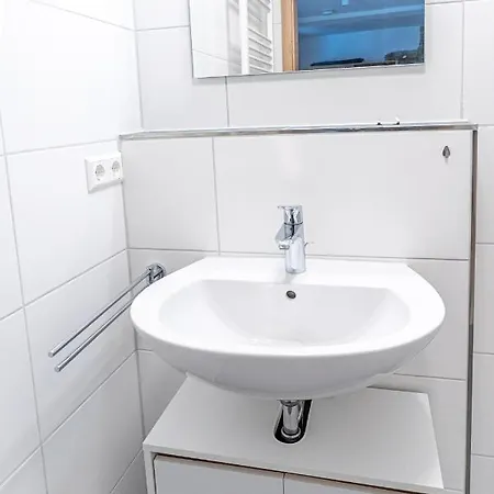 아파트 Gaestehaus Grosshoechberg *