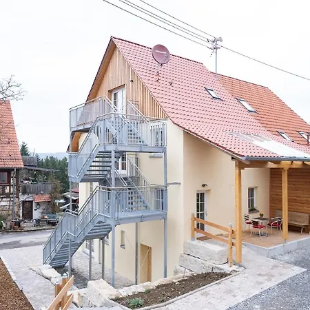 Gaestehaus Grosshoechberg * Spiegelberg