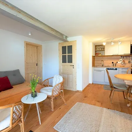 Gaestehaus Grosshoechberg