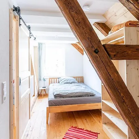 Gaestehaus Grosshoechberg *