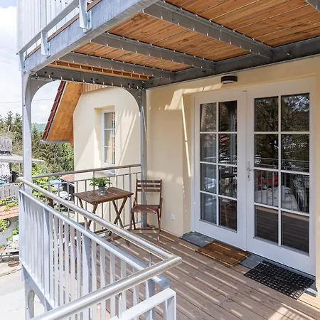 Gaestehaus Grosshoechberg *